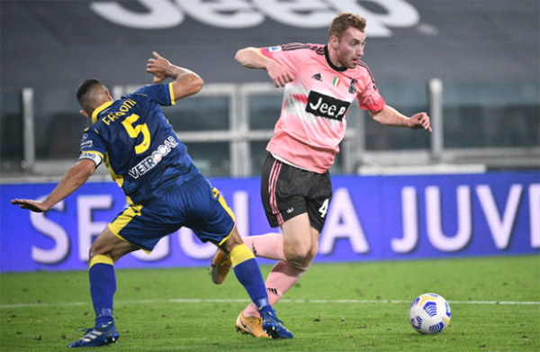 Đến phút 77, Dejan Kulusevski đã ghi bàn thắng quân bình tỷ số sau đường kiến tạo của Morata.