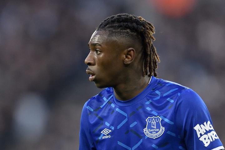 Moise Kean gia nhập Everton với số tiền chuyển nhượng 32 triệu euro nhưng hiện tại, anh đã không còn trong hàng ngũ của The Toffes và được mang cho PSG mượn.