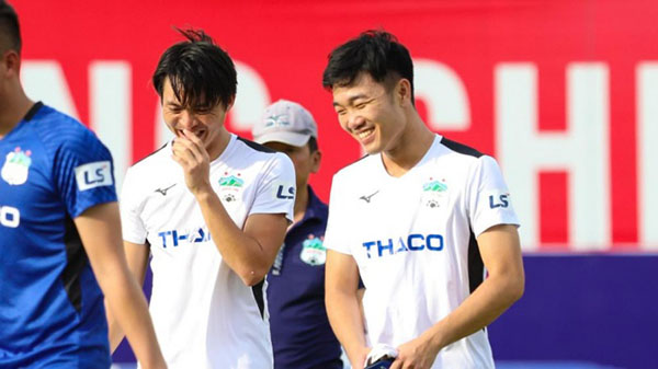 Tuấn Anh - Xuân Trường là bộ đôi tiền vệ trung tâm quen thuộc của HAGL.
