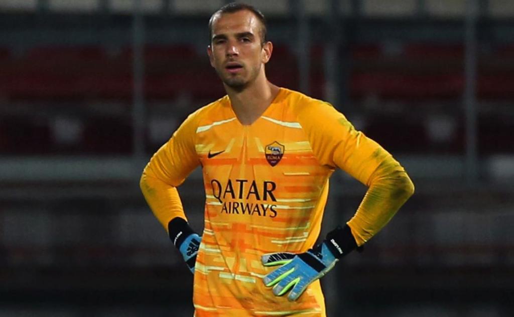 Trong khung gỗ, Pau Lopez vẫn là cái tên nhận được nhiều sự tin tưởng.
