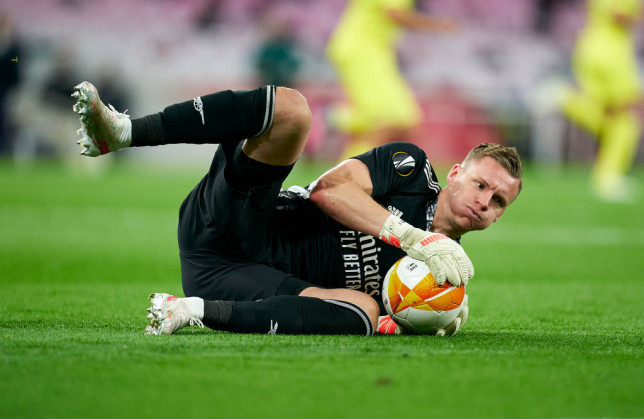 Leno cho biết mình vẫn cảm thấy hạnh phúc tại Arsenal.