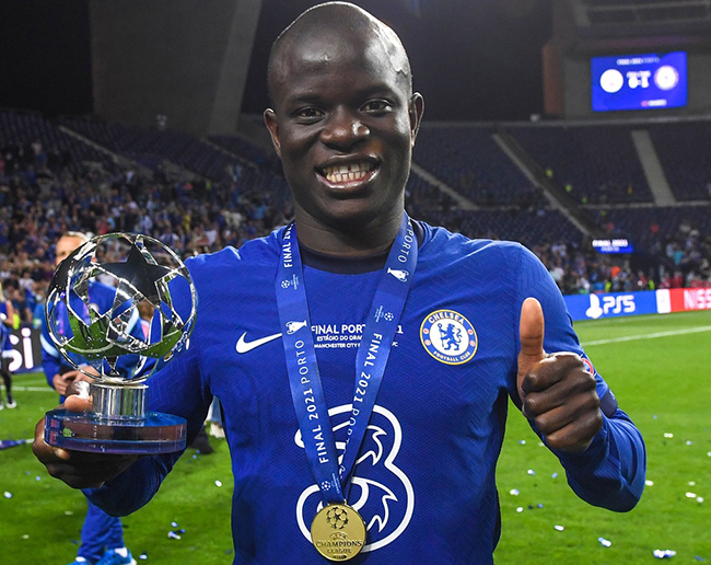 Kante đóng góp rất nhiều trong hành trình xưng vương tại Champions League 2020/21 của Chelsea.