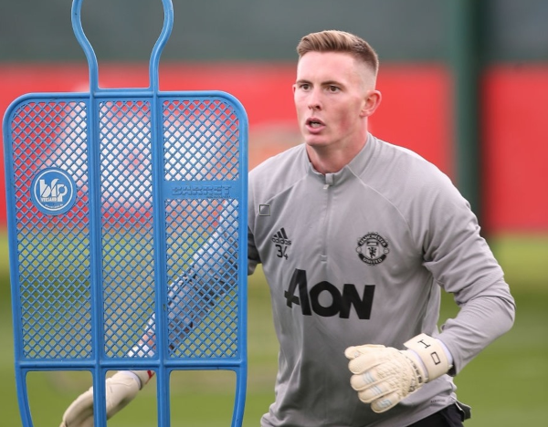 Dean Henderson chưa trở lại tập luyện cùng Man Utd.