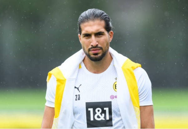 9. Emre Can (Borussia Dortmund) - 163.000 euro/tuần. Cựu sao Juventus góp mặt trong danh sách này ở vị trí thứ 9.