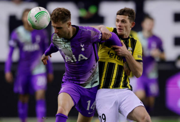 Điểm nhấn đáng chú ý nhất của Tottenham ở trận này có lẽ là cú sút chạm xà ngang của Gil vào phút thứ 47.