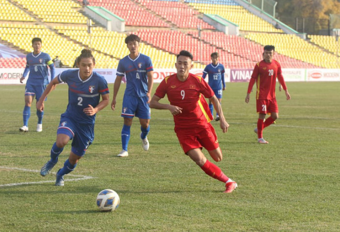 U23 Việt Nam chủ động ép sân ngay từ đầu trận. Ảnh: VFF.
