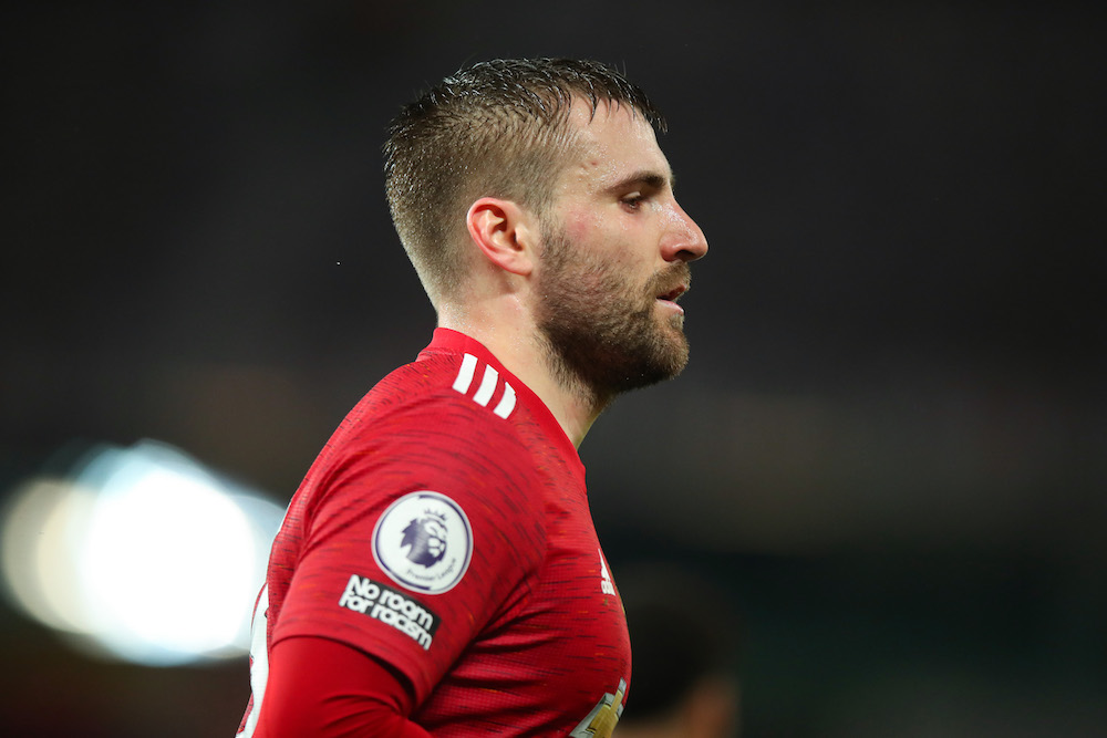 Luke Shaw sẽ không thể ra sân.