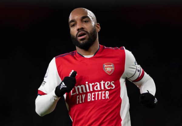 Lacazette sẽ rời Arsenal?