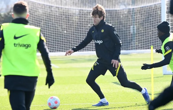 Alonso đã trở lại tập luyện cùng các đồng đội.