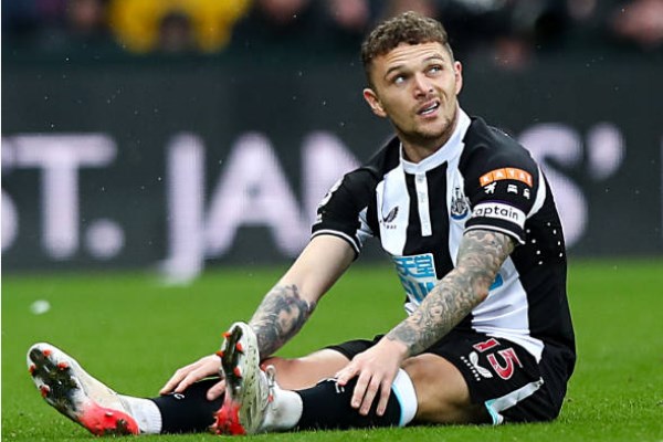 Hậu vệ phải Kieran Trippier (Newcastle - 7.38 điểm). Cầu thủ người Anh gia nhập đội chủ sân St James' Park hồi tháng Giêng và để lại dấu ấn đậm nét với khả năng hỗ trợ tấn công.