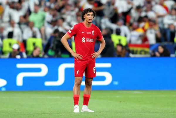 Arnold có phần bất cẩn trong tình huống Liverpool để thủng lưới.