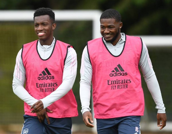 Ngày 29/06 vừa qua, Arsenal đã có buổi tập đầu tiên sau thời gian nghỉ giữa mùa giải. Các cầu thủ không làm nhiệm vụ ở ĐTQG ở đợt FIFA Days đầu tháng 6 góp mặt để cùng đội hướng đến các trận giao hữu tới đây.