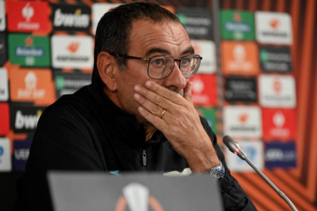 HLV Sarri thất vọng về các học trò.