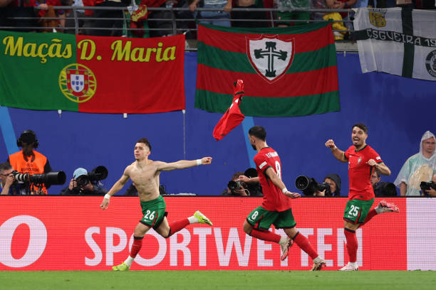 Ảnh bài viết 10 thống kê Bồ Đào Nha 2-1 CH Séc: Ronaldo đi vào lịch sử
