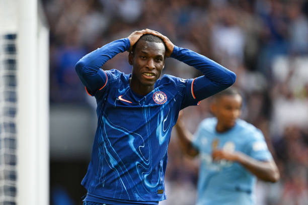 Ảnh bài viết Sturridge đặt câu hỏi về chỉ số IQ của Nicolas Jackson 