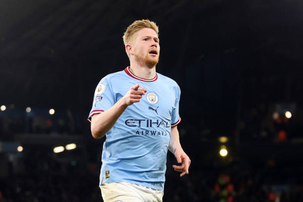 Ảnh bài viết 10 cầu thủ kiếm bộn tiền nhất lịch sử Premier League: De Bruyne số 1; Bất ngờ Rooney