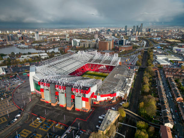 Ảnh bài viết Tại sao MU xây sân mới thay vì nâng cấp Old Trafford?