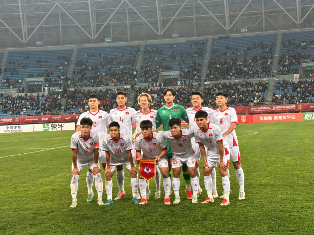 Ảnh bài viết HLV Đinh Hồng Vinh nói gì sau trận hòa U22 Trung Quốc? 