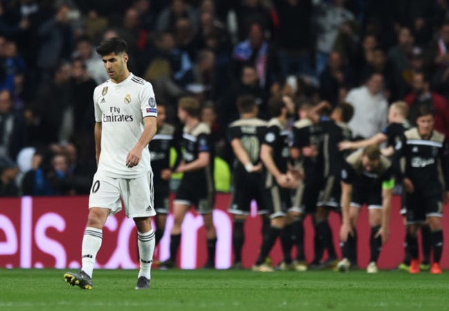 Real Madrid bị biến thành cựu vương sau trận thảm bại trước Ajax.
