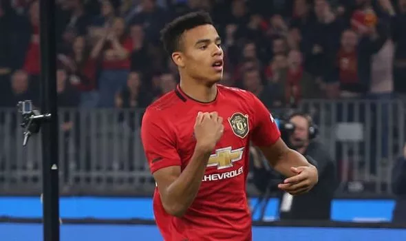 Mason Greenwood có pha băng cắt ghi bàn ấn tượng.