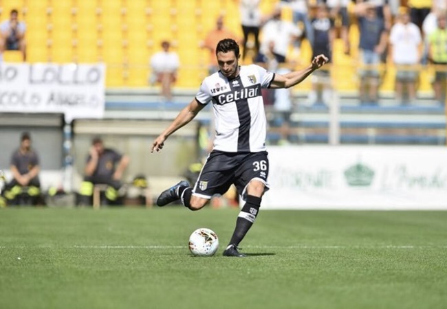 Darmian cũng không được trao cơ hội nhiều ở Parma.