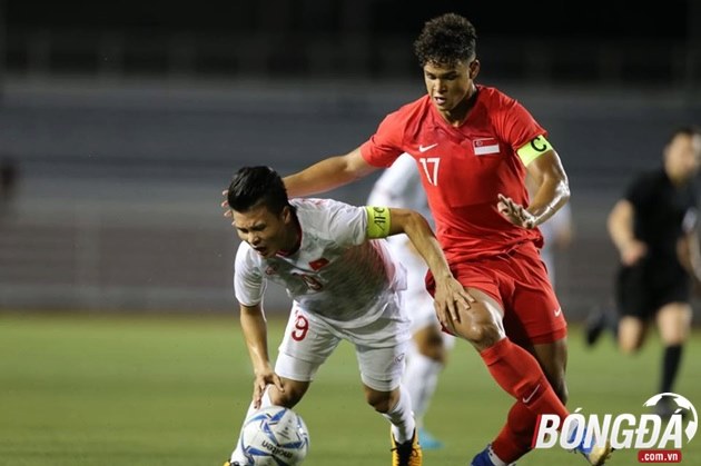 U22 Singapore không đáp ứng được kì vọng của các CĐV. Ảnh: Hiển Vinh.