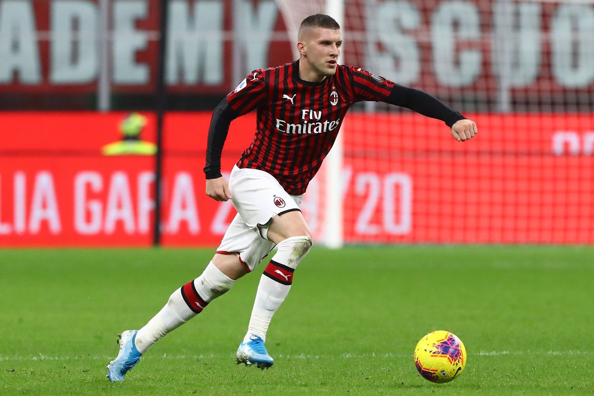 Việc gia nhập AC Milan theo dạng cho mượn có thể là bước đi sai lầm của Ante Rebic. Tuyển thủ Croatia ra sân 7 trận tại Serie A và không có bất kỳ đóng góp nào.