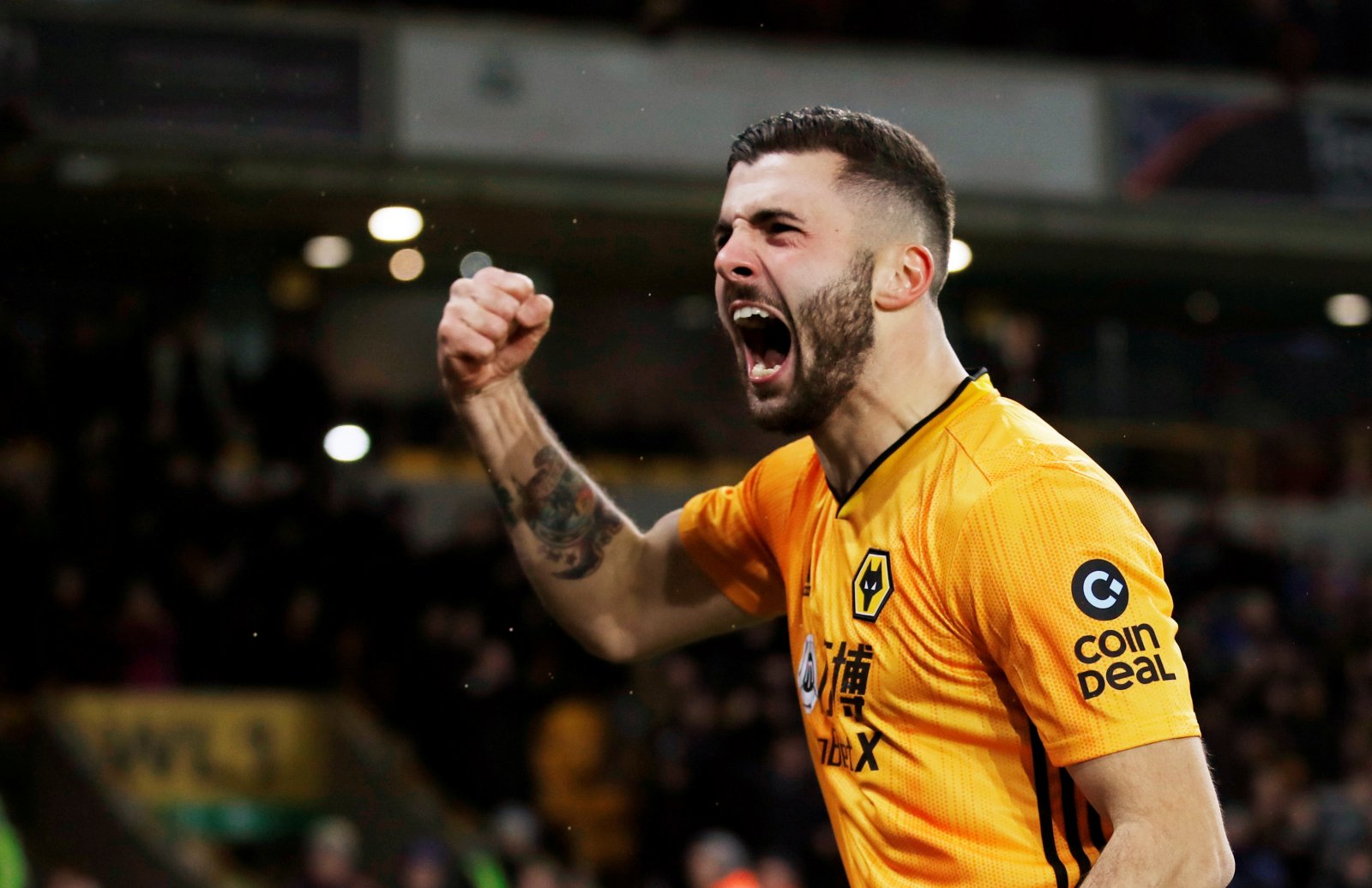 Patrick Cutrone chuyển sang Wolves với mục tiêu tìm lại bản thân. Tuy vậy, anh lại không thể hiện tốt và chưa mang tới sự yên tâm cho HLV Nuno Santo.