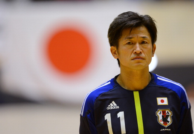 Năm 1990, ông ra mắt ĐT Nhật Bản khi 23 tuổi. Miura Kazuyoshi thi đấu 89 trận và ghi được 55 bàn. Tuy vậy, ít ai biết rằng "King Kazu" cũng từ là ngôi sao lớn ở ĐT Futsal của xứ hoa anh đào. Thậm chí, ông còn được FIFA xếp ngang hàng với huyền thoại Falcao, đồng thời cho rằng đây là 2 cái tên đặt nền móng quan trọng cho sự phát triển của Futsal.