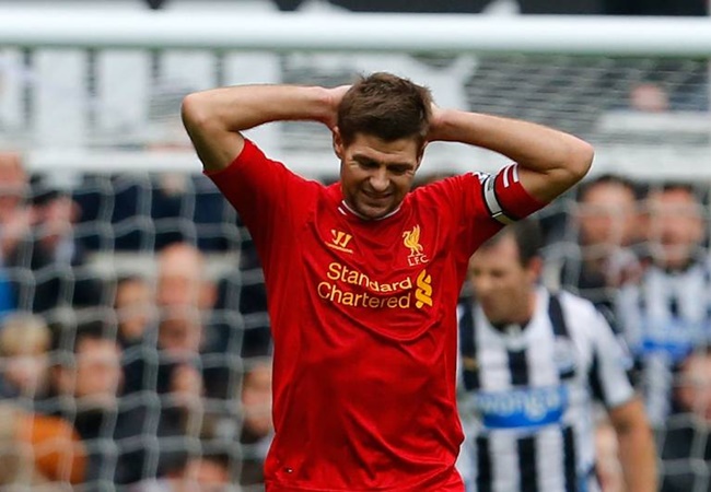 Cũng ở mùa giải đó, Steven Gerrard có nhiều hơn Luis Suarez 1 pha kiến tạo. Rõ ràng sau thời của Fernando Torres, huyền thoại của The Kop lại tìm thấy một "cạ cứng" khác tại sân Anfield.