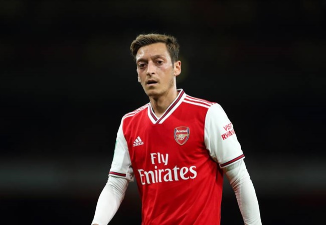 Tính đến lúc này, Jose Mourinho có lẽ là HLV sử dụng Mesut Ozil thành công nhất. Ngôi sao người Đức đã thể hiện đẳng cấp trong màu áo Real Madrid và thi đấu 157 trận dưới quyền của "Người đặc biệt".