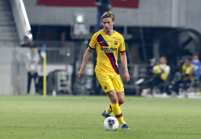 Frenkie De Jong cũng có 2 trận ra sân trong màu áo Willem II trước khi thành danh trong màu áo Ajax Amsterdam.