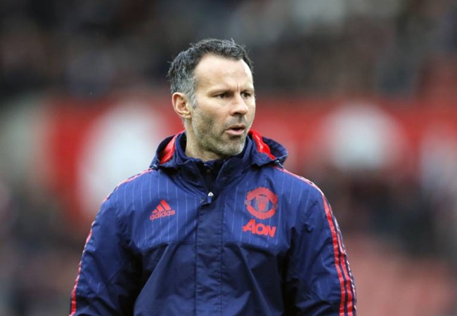 Người ta phải dùng từ "đáng nể" để nói về sức bền của Ryan Giggs. Dù là một tiền vệ cánh, tuy nhiên huyền thoại của Manchester United đã thi đấu tới 632 trận.