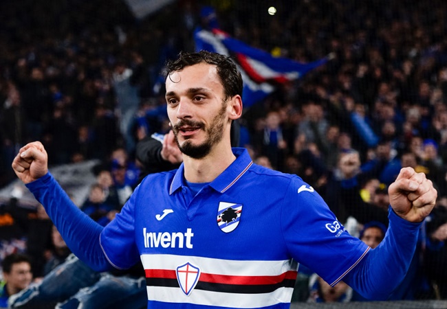 Tiền đạo của Sampdoria là Manolo Gabbiadini cầu thủ thứ hai tại Serie A được xác định dương tính với Covid-19.