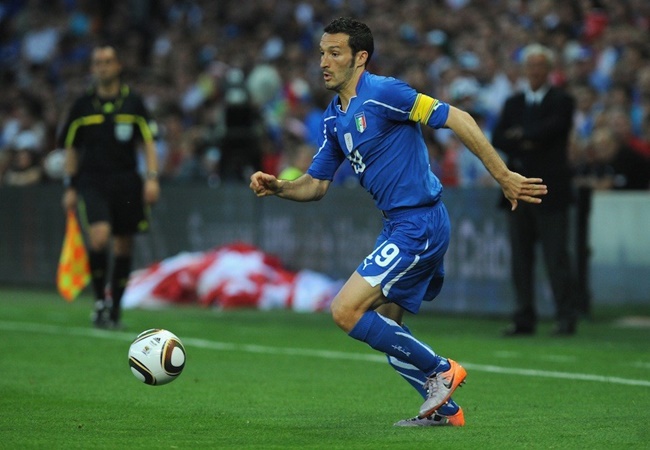 Và Gianluca Zambrotta đã là người Ý thứ 3 xuất hiện trong danh sách không mấy "vui vẻ" này.