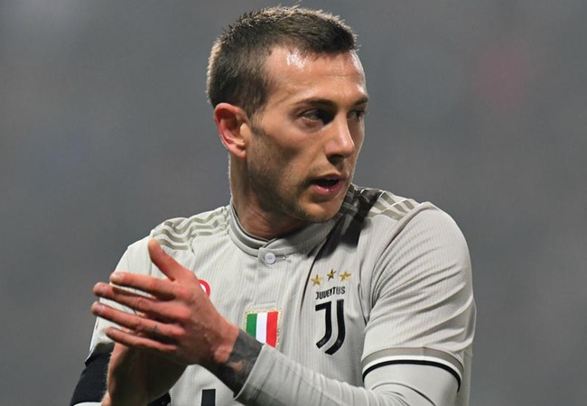 Sự nghiệp của Federico Bernardeschi khả quan hơn rất nhiều khi đang chơi cho Juventus. Tại đây, anh được sát cánh cũng những ngôi sao hàng đầu như Matthijs de Ligt, Aaron Ramsey, Paulo Dybala hay đặc biệt là Cristiano Ronaldo.
