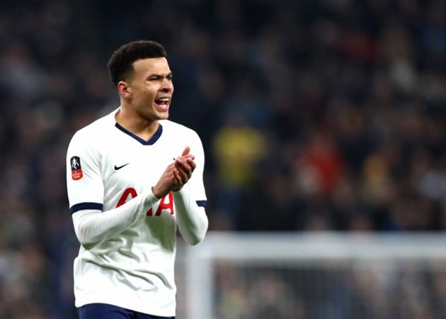 Thật bất ngờ khi Spurs thay tướng, Dele Alli đã tìm lại được hình ảnh của một trong những hộ công hay nhất Ngoại Hạng Anh.
