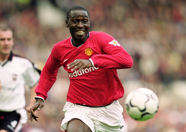 Xếp ngay trên Ole Gunnar Solskjaer là đồng đội cùng thế hệ Andy Cole. Chân sút người Anh có riêng cho mình 93 bàn thắng ở Premier League.