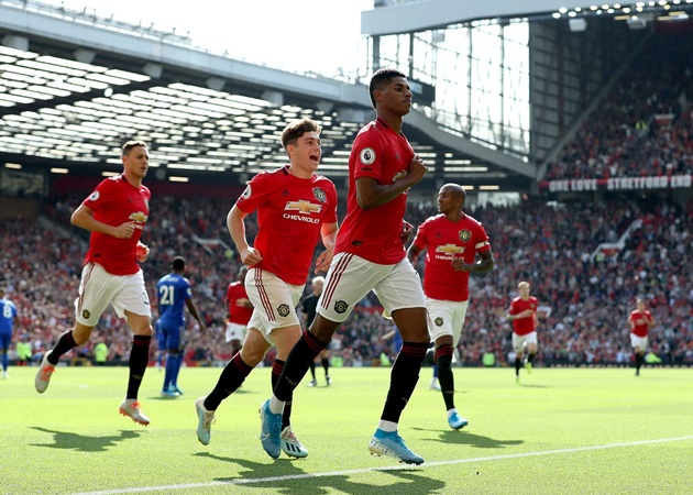 Trong 3 lần gần nhất đối đầu với "The Foxes", nửa đỏ thành Manchester đã mở tỉ số ở 10 phút thi đấu đầu tiên. Và Marcus Rashford là cái tên chói sáng nhất khi có 2 lần điền tên mình lên bảng điện tử.