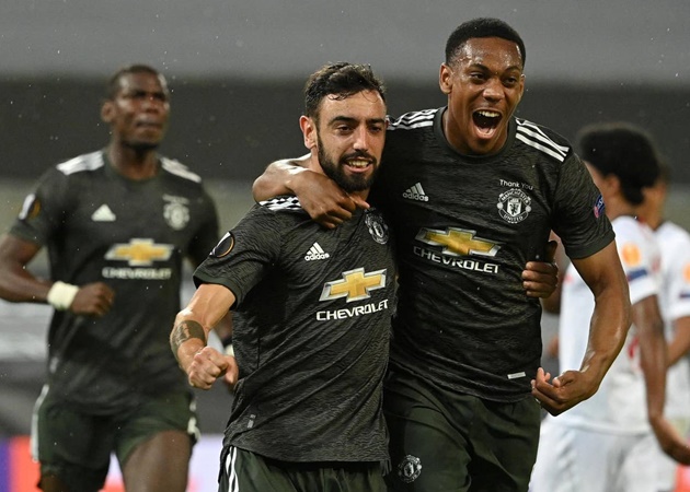 10. Bruno Fernandes là cầu thủ đầu tiên thực hiện hơn 5 cú sút và tạo ra hơn 5 cơ hội ăn bàn trong một trận đấu tại Europa League. Thế nhưng, chừng ấy là chưa đủ để giúp M.U đi tiếp.