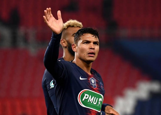 Thiago Silva chuẩn bị cập bến xứ Sương mù.
