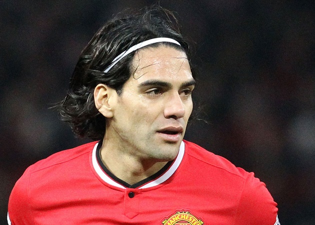 Falcao là trường hợp khác từng chơi cho cả Chelsea lẫn Manchester United. Và tình cảnh của tuyển thủ Colombia cũng không khá hơn Juan Sebastian Veron là bao.