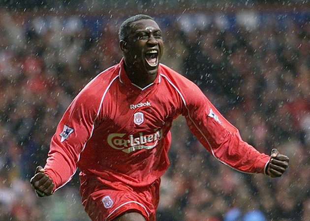 Mùa giải 1999/20, Liverpool mang về tới 7 cái tên đáng chú ý bao gồm Emile Heskey, Dietmar Hamann, Vladimir Smicer, Sander Westerveld, Stephane Henchoz, Titi Camara và Sami Hyypia. Một mùa sau đó, The Kop đã giành cú ăn ba UEFA Cup, League Cup và FA Cup.