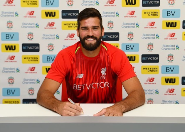 Trước khi mùa giải 2018/19 bắt đầu, Liverpool đã khuấy đảo thị trường chuyển nhượng khi mang về Alisson Becker, Fabinho, Naby Keita cùng Xherdan Shaqiri. Trong đó, Alisson Becker đã phá vỡ kỷ lục chuyển nhượng dành cho một thủ môn với mức phí 66.9 triệu bảng. Và bộ khung này đã giúp The Kop có được 1 Premier League cùng 1 Champions League.