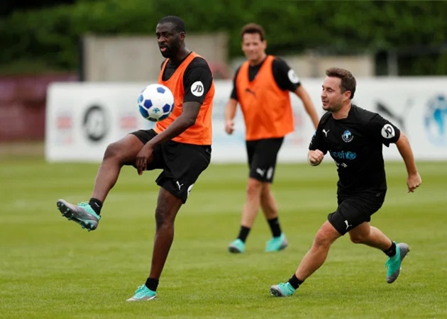 Yaya Toure trong màu áo Soccer Aid.