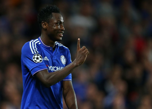 Trong khi đó, Baba Rahman cũng rất nổi tiếng nhưng không phải vì thi đấu ấn tượng. Khoác áo Chelsea 5 năm, tuy nhiên ngôi sao người Ghana chỉ thi đấu 23 trận cho đội một.