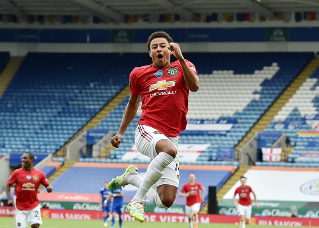 1. Manchester United có thể thắng 5 trận liên tiếp trên sân khách mà không để thủng lưới bàn nào. Đó là thành tích không CLB nào làm được từ thời của chính Quỷ đỏ vào năm 2011.