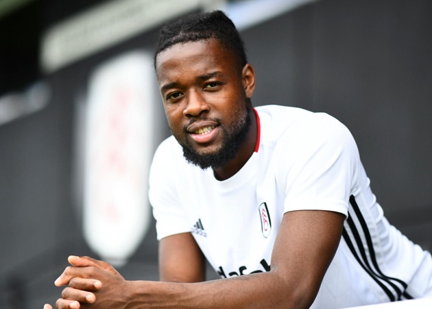 Ở vị trí tiền vệ trung tâm còn một cái tên khác đang chơi cho Fulham chính là Josh Onomah.