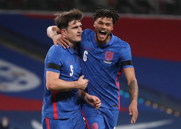 1. Harry Maguire là người ghi bàn mở tỷ số ở phút thứ 18. Đó mới chỉ là pha lập công thứ hai của đội trưởng M.U cho ĐT Anh sau trận đấu gặp Thụy Điển ở vòng bảng World Cup 2018.