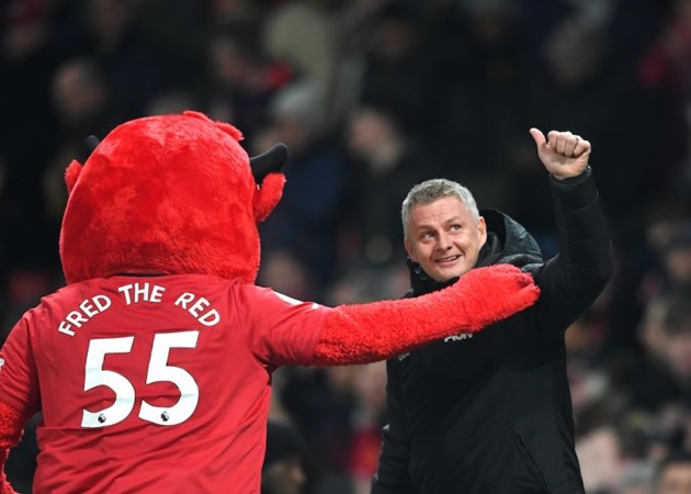 8. Không một HLV nào để thua 6 trong tổng số 10 trận đầu tiên của mình tại Champions League và HLV Ole Gunnar Solskjaer là người đầu tiên đạt cột mốc đáng quên này.